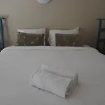 Hostel Roots