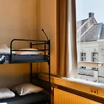 Hostel Roots *