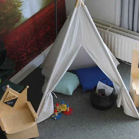 ホステル Roots ティルブルグ