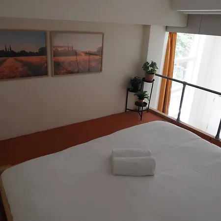 Roots Hostel *