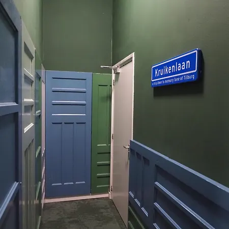 Roots 旅馆 提耳堡