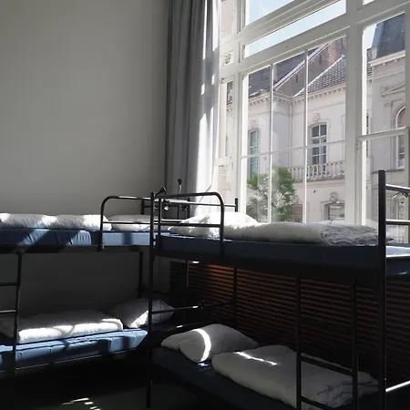 Roots * ティルブルグ