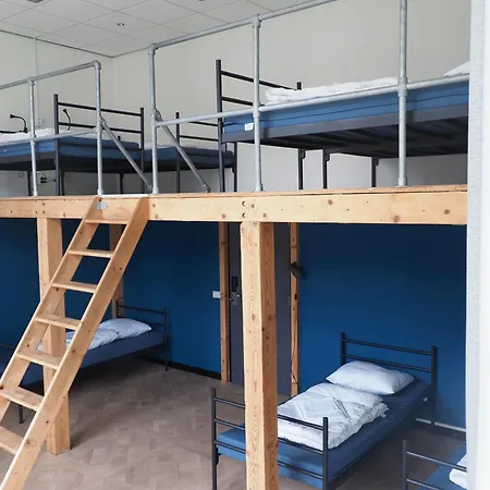 Roots Hostel Tilburg