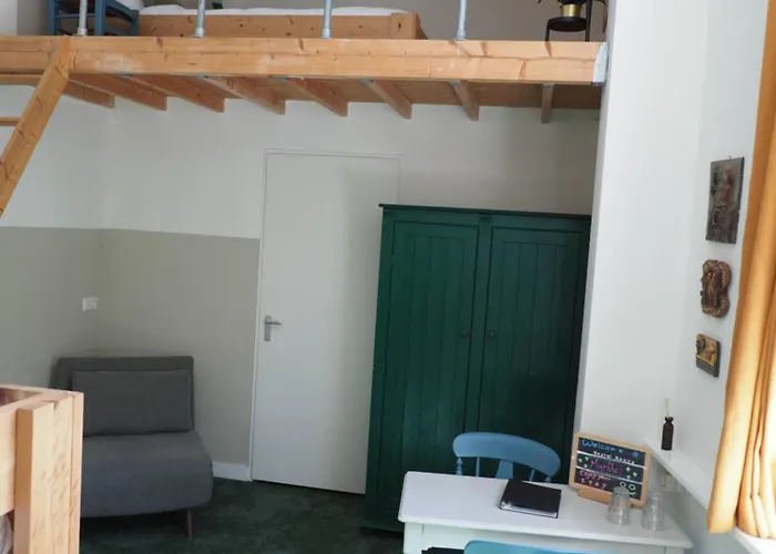 Roots Hostel Tilburg